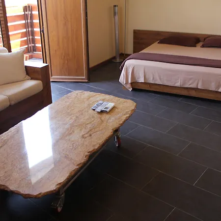 Design Logatero Otel