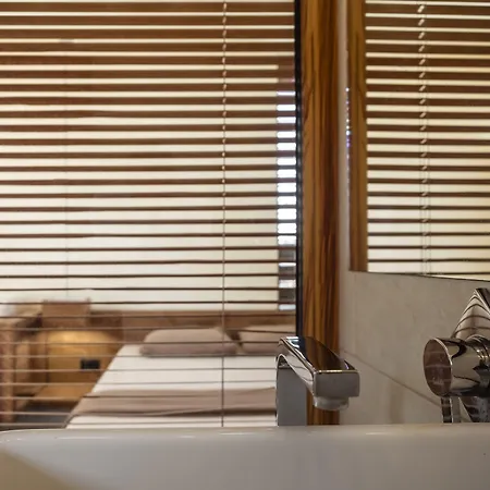 Otel Design Logatero Süzebolu