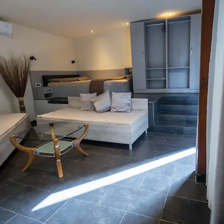 Design Logatero Otel