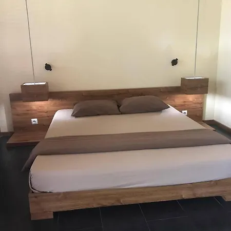 Szálloda Design Logatero 3*