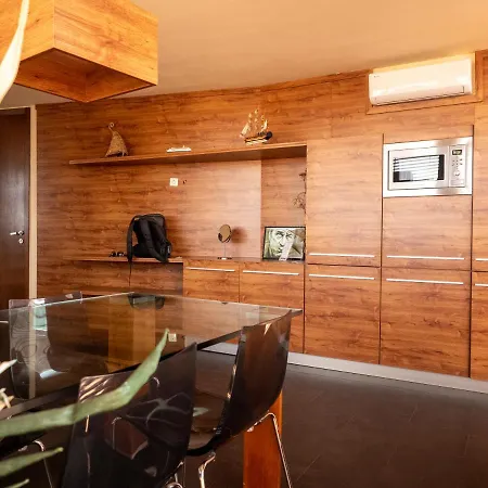 Design Logatero Отель 3*