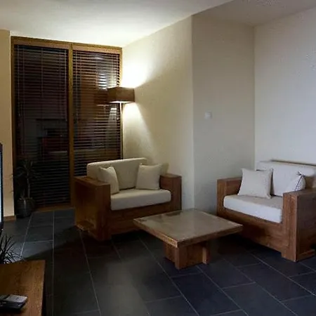 ديزاين لوغاتيرو 3*