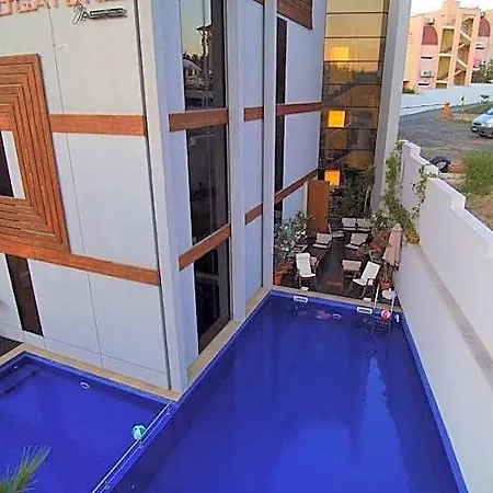 Design Logatero Hotel