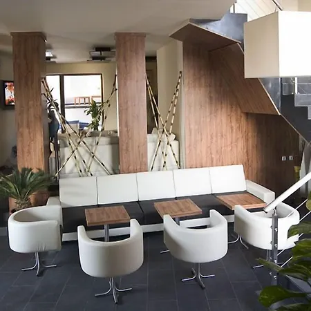 Hotel Design Logatero 3*